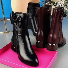 Bota Feminina Inverno Luxcrépia – Elegância e Conforto com Design Atemporal