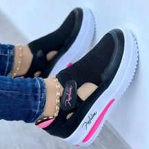 Tênis casual esportivo feminino preto ortopédico com malha respirável